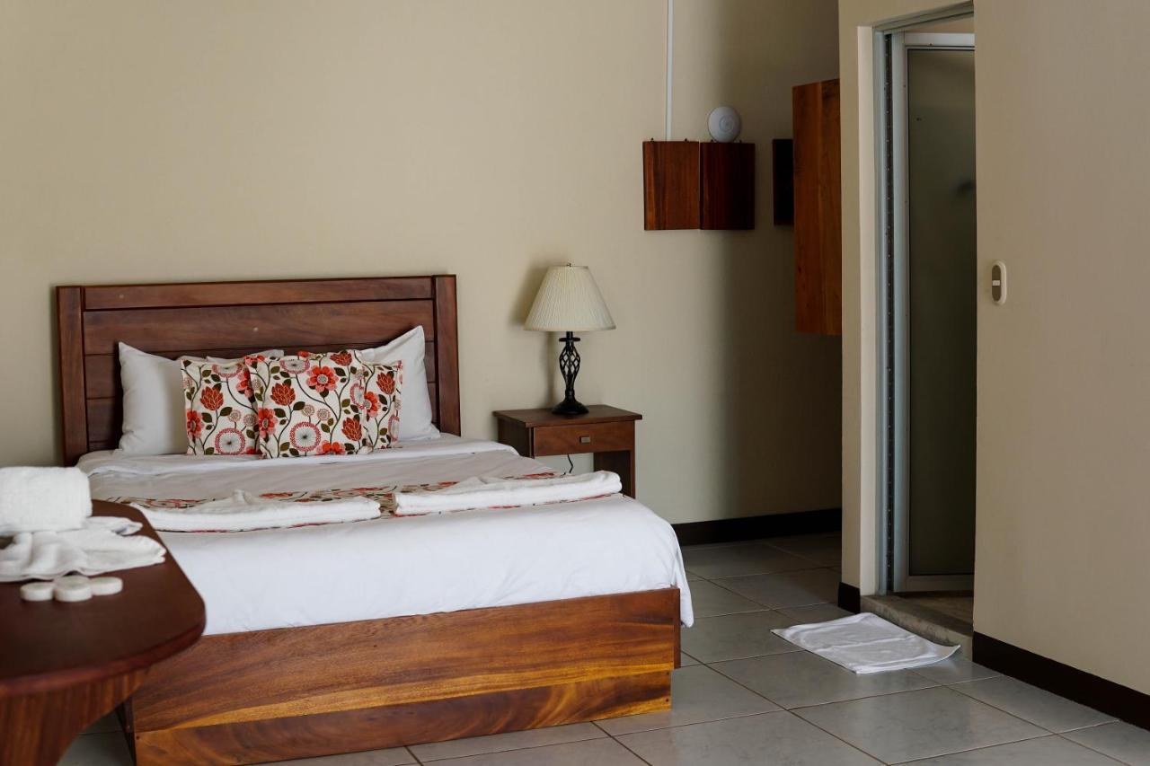 Hotel Puerta Del Cielo Quepos Exteriér fotografie